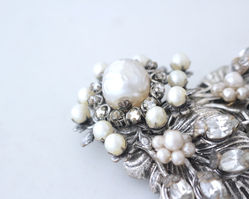 Pearl Brooch+Earring