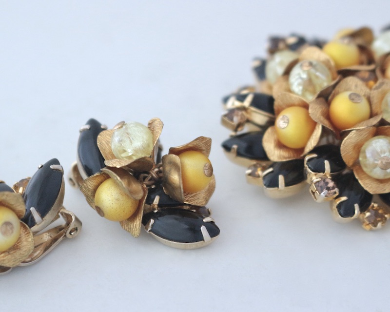 Yellow&Black Brooch+Earring