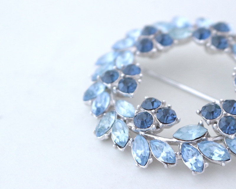 Blue Wreath Brooch