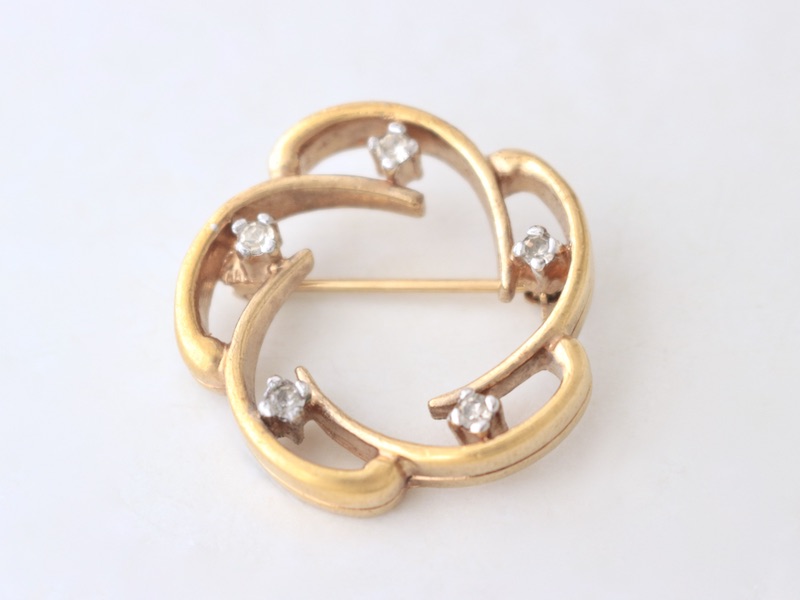 Rhinestone brooch